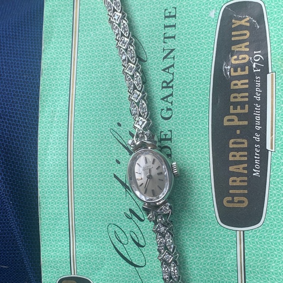 VINTAGE GIRARD-PERREGAUX TIMEPIECEDIAMOND+14K